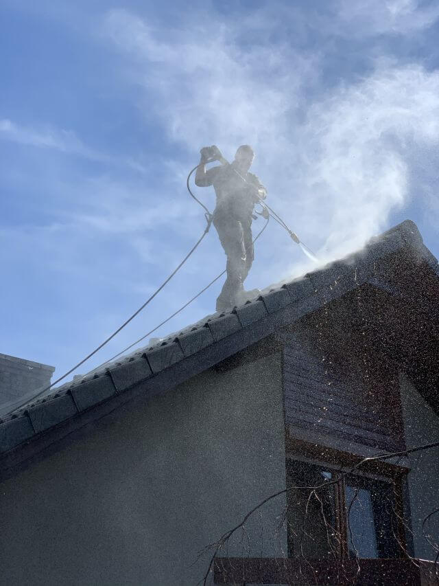 Cleanline czyszczenie dachu spadzistego 